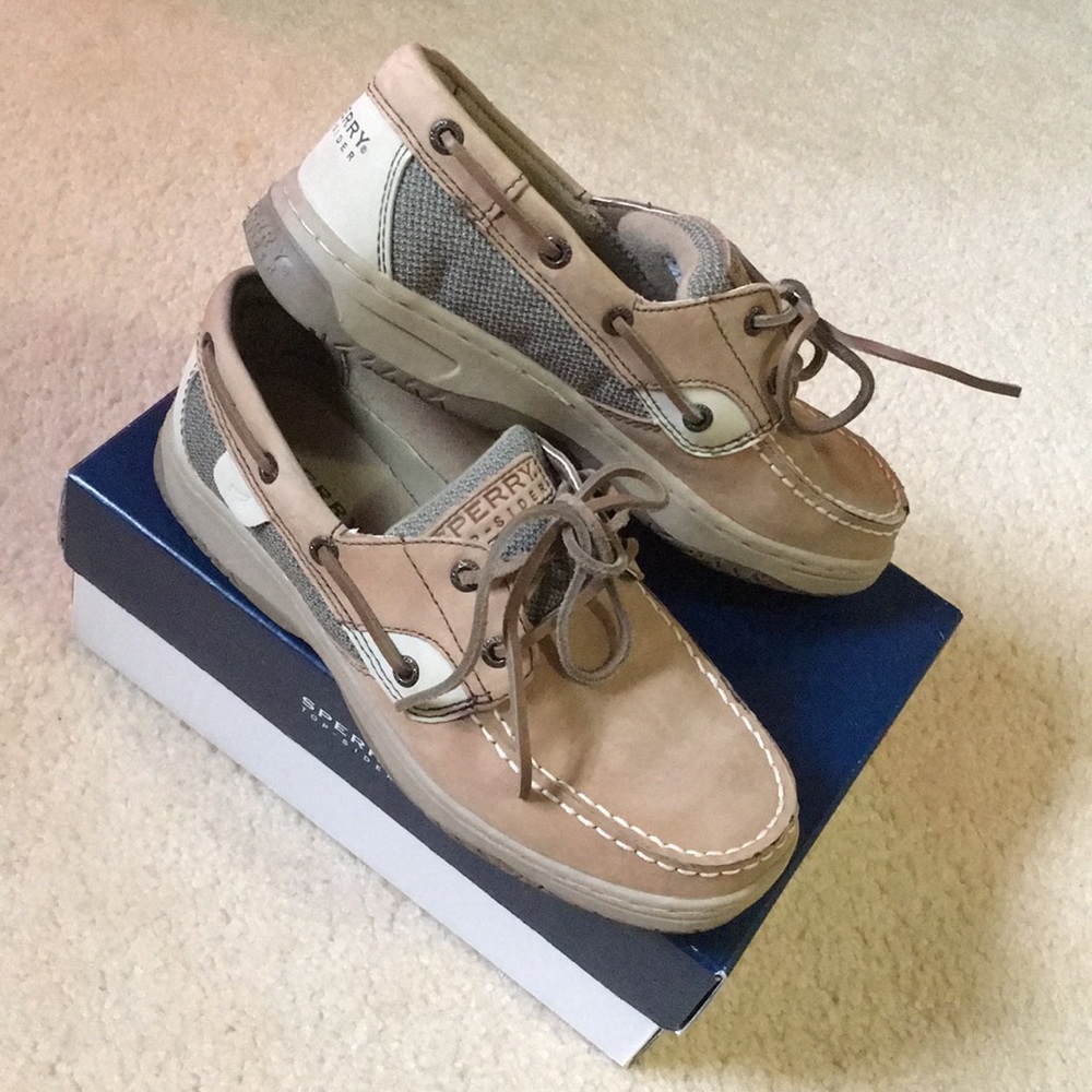 Sperry Top-Sider kids size 4 - women’s size 6.5